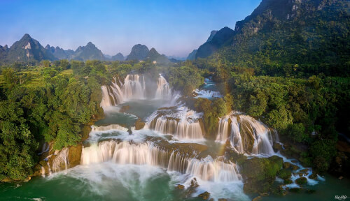 Cầu vồng tại Thác Bản Giốc