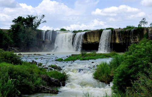 Khám phá nét hoang dã của thác Gia Long
