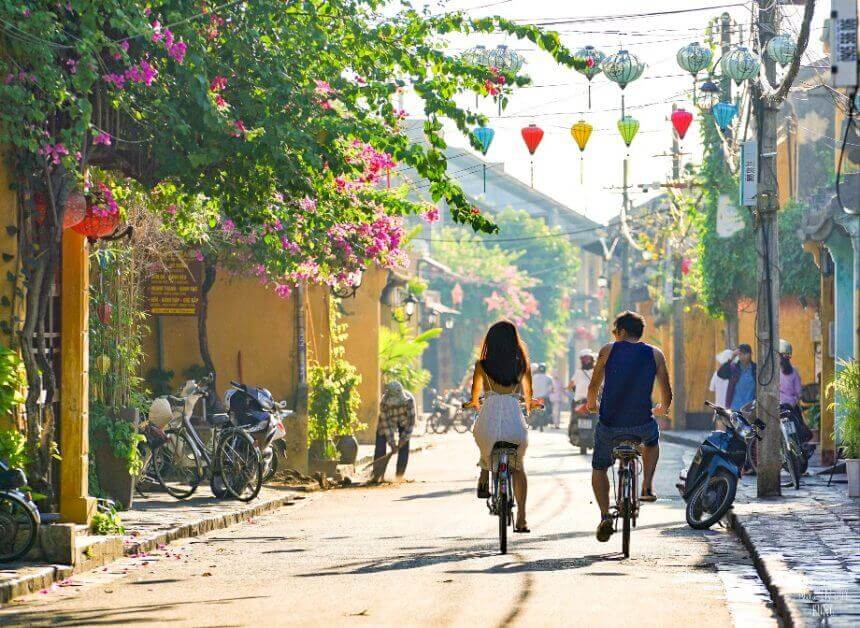 LINH Ung Pagoda (SON TRA) - MARBLE MOUNTAIN - HOI AN ANCIENT TOWN 1 Day