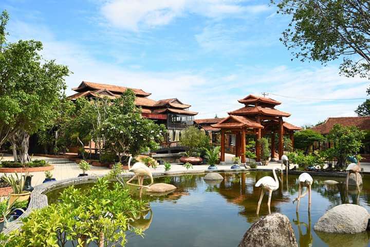 Làng cổ Phước Lộc Thọ