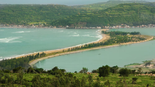 Khám phá vẻ đẹp quyến rũ , lộng lẫy của Vịnh Xuân Đài