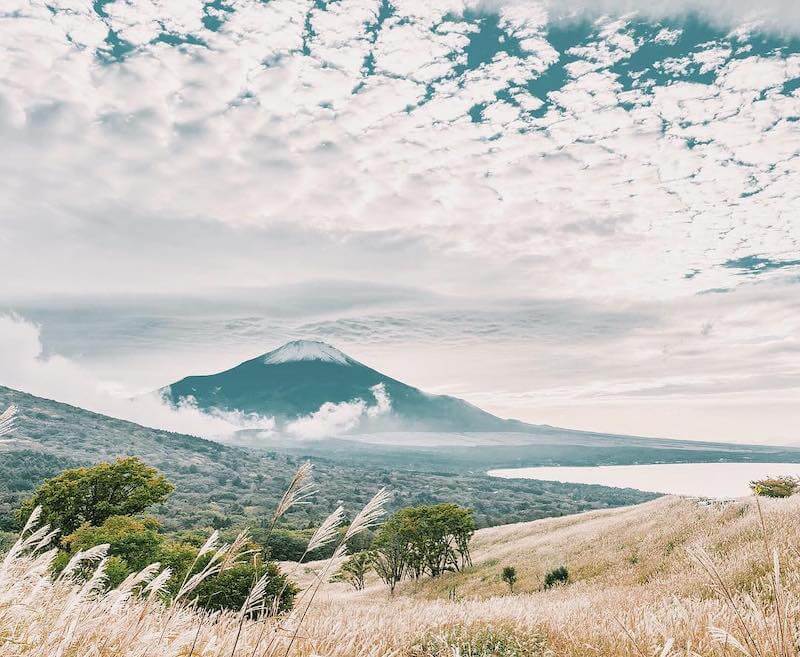 이곳은 해발 약 600m 정도의 산을 소유하고 있으며, 해안도시 전체의 아름다움을 위에서 내려다볼 수 있는 곳이다.