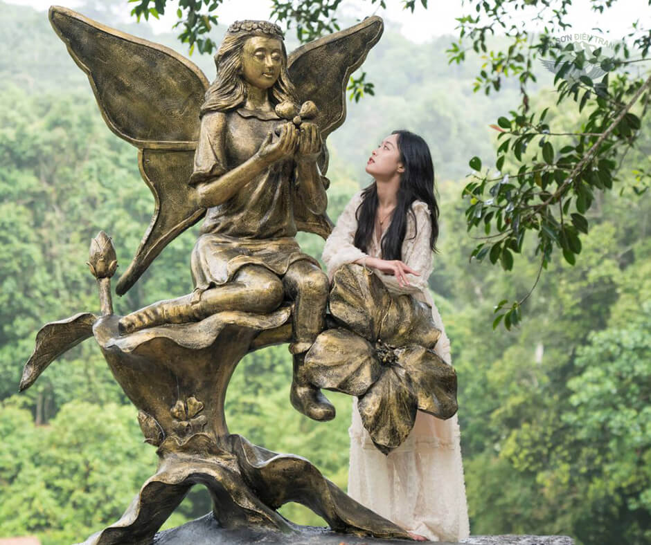 Hoa Sơn Điền Trang