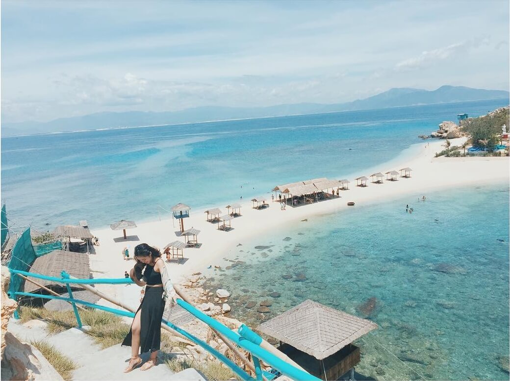 Bãi tắm đôi Nha Trang