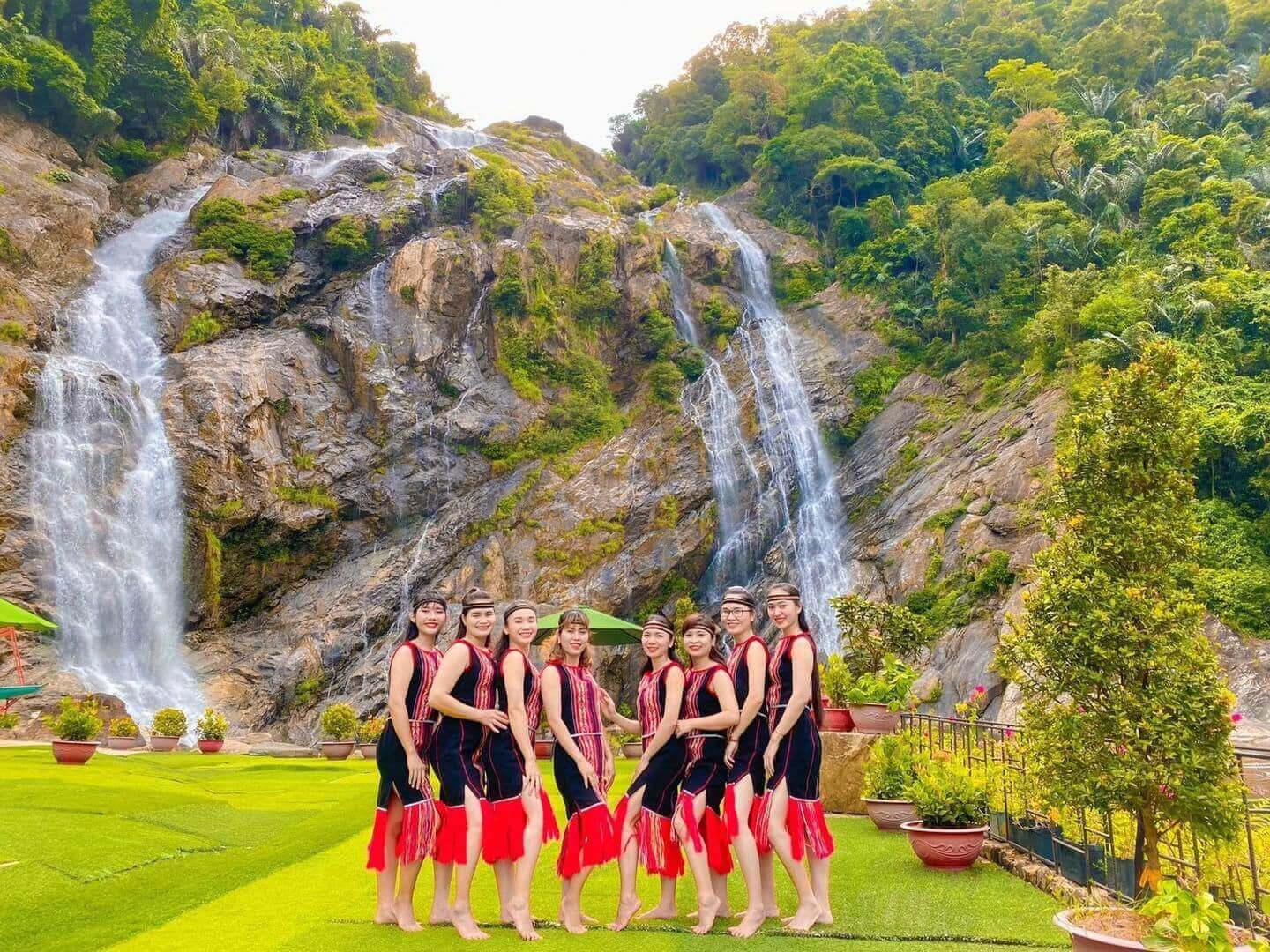 화이트 폭포 생태 관광 지역