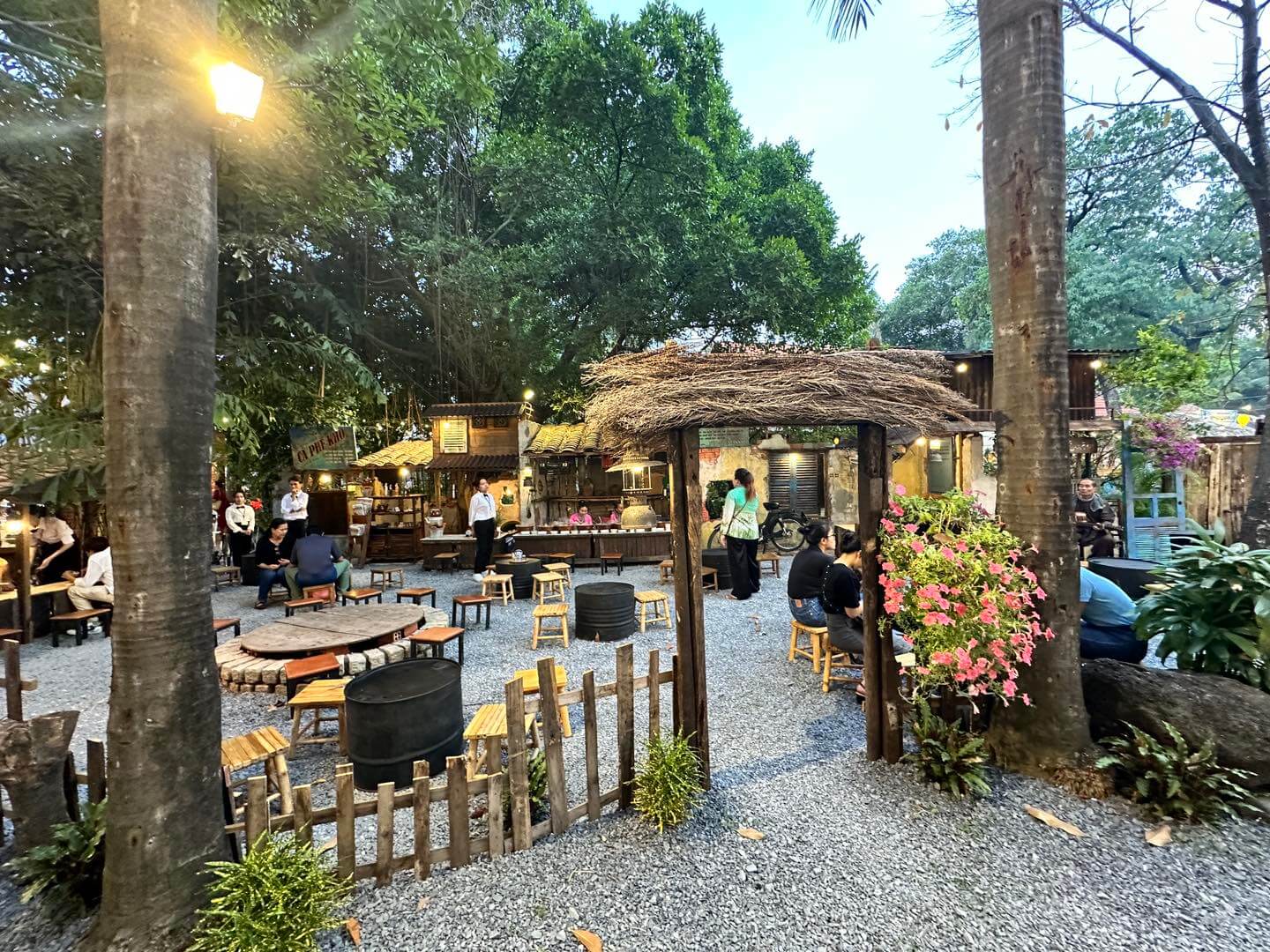 Khu du lịch Văn Thánh