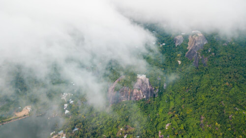 コト山の神秘的な美しさ