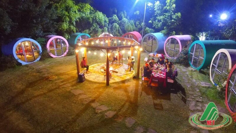 Khung cảnh Mộc Châu Happy Land về đêm.