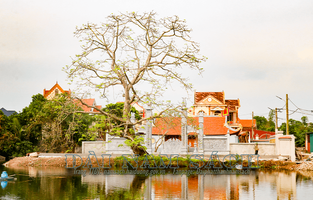 Tran Xa communal house