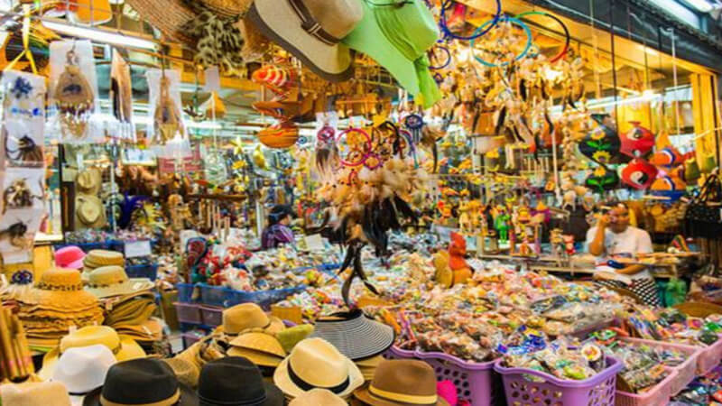 The night market stands out with many souvenir items