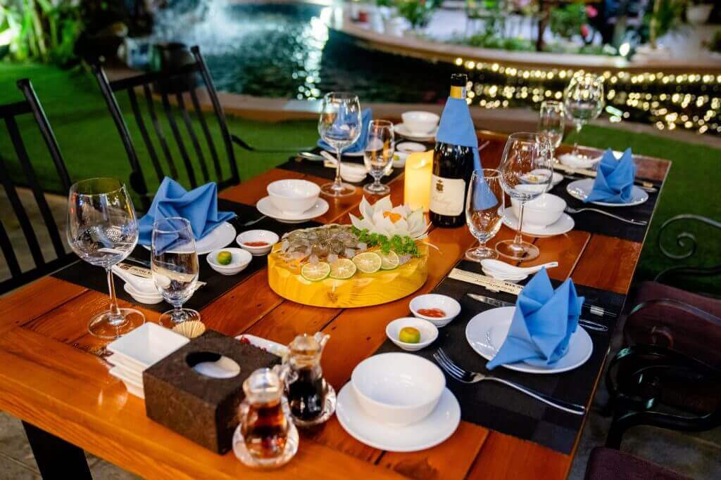 Ngoc Phuong Nam 레스토랑 시설 1.