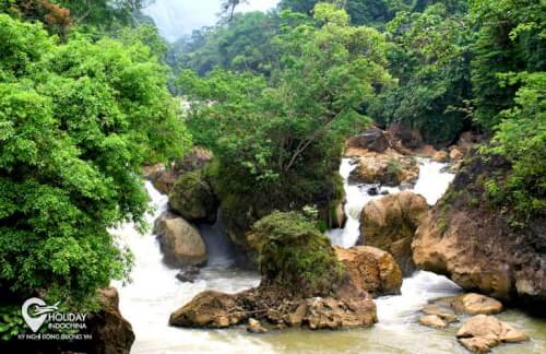 ダウダン滝の風景