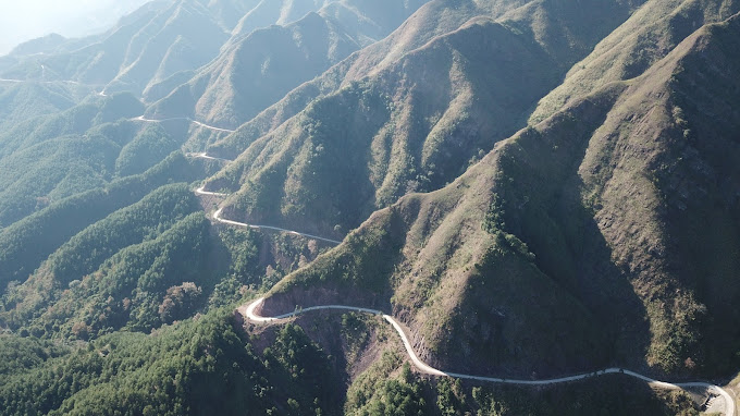 Sống lưng khủng long cột mốc 1305 - Bình Liêu Quảng Ninh