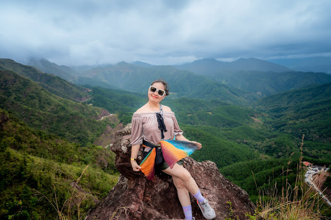 「恐竜の背骨」ビン リューは、美しい国境地帯ビン リューを訪れる多くの観光客にとって理想的な「チェックイン」ポイントとなっています。