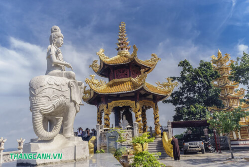 チャウ トイ パゴダ - 神聖な寺院と石神の伝説