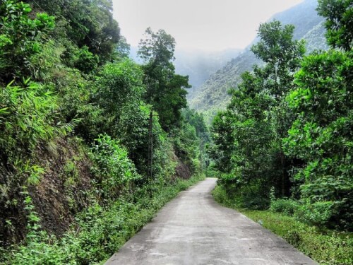 Đường đến Khe Lim