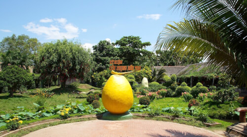 コンフン観光地のココナッツランドを訪ねる