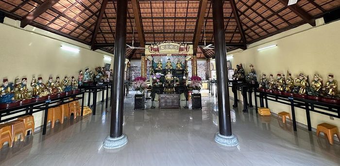 カントーの古代寺院で 18 百年前の「宝物」を鑑賞