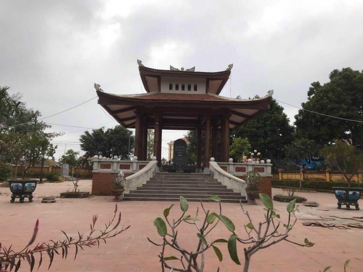 ディン・トリウ・ホイ