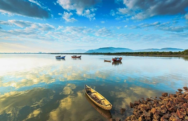 유명한 풍경 - Thi Nai 석호, Binh Dinh