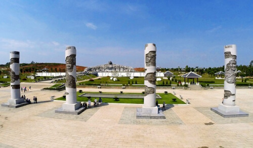 Tượng đài Mẹ Thứ - địa điểm du lịch đẹp nhất Quảng Nam