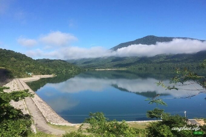 Ca Day Lake in Binh Thuan was built for irrigation purposes