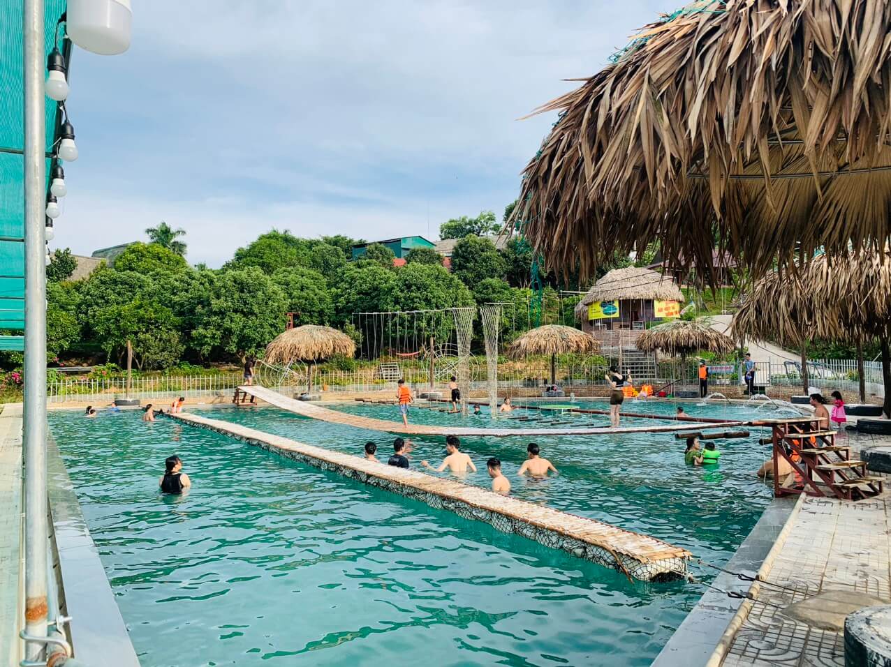 Da Bac Eco의 수영장 지역