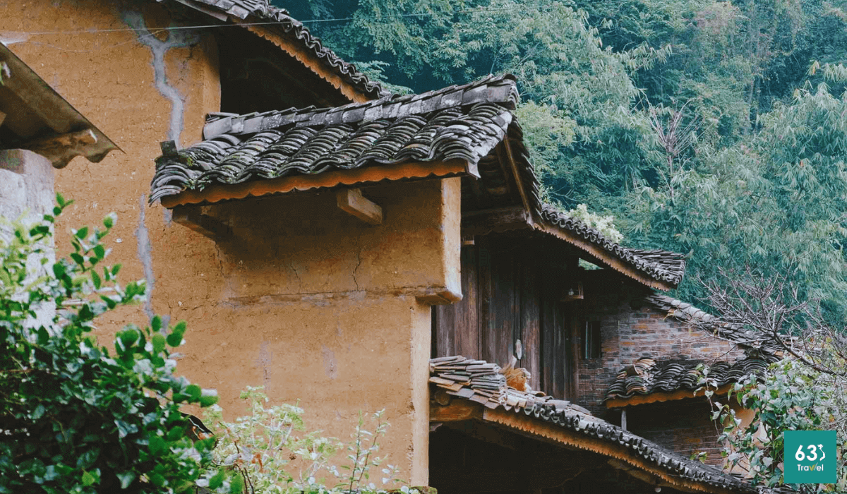 Thăm làng Nghiến,ngắm những nếp nhà yên bình nơi phố cổ Đồng Văn