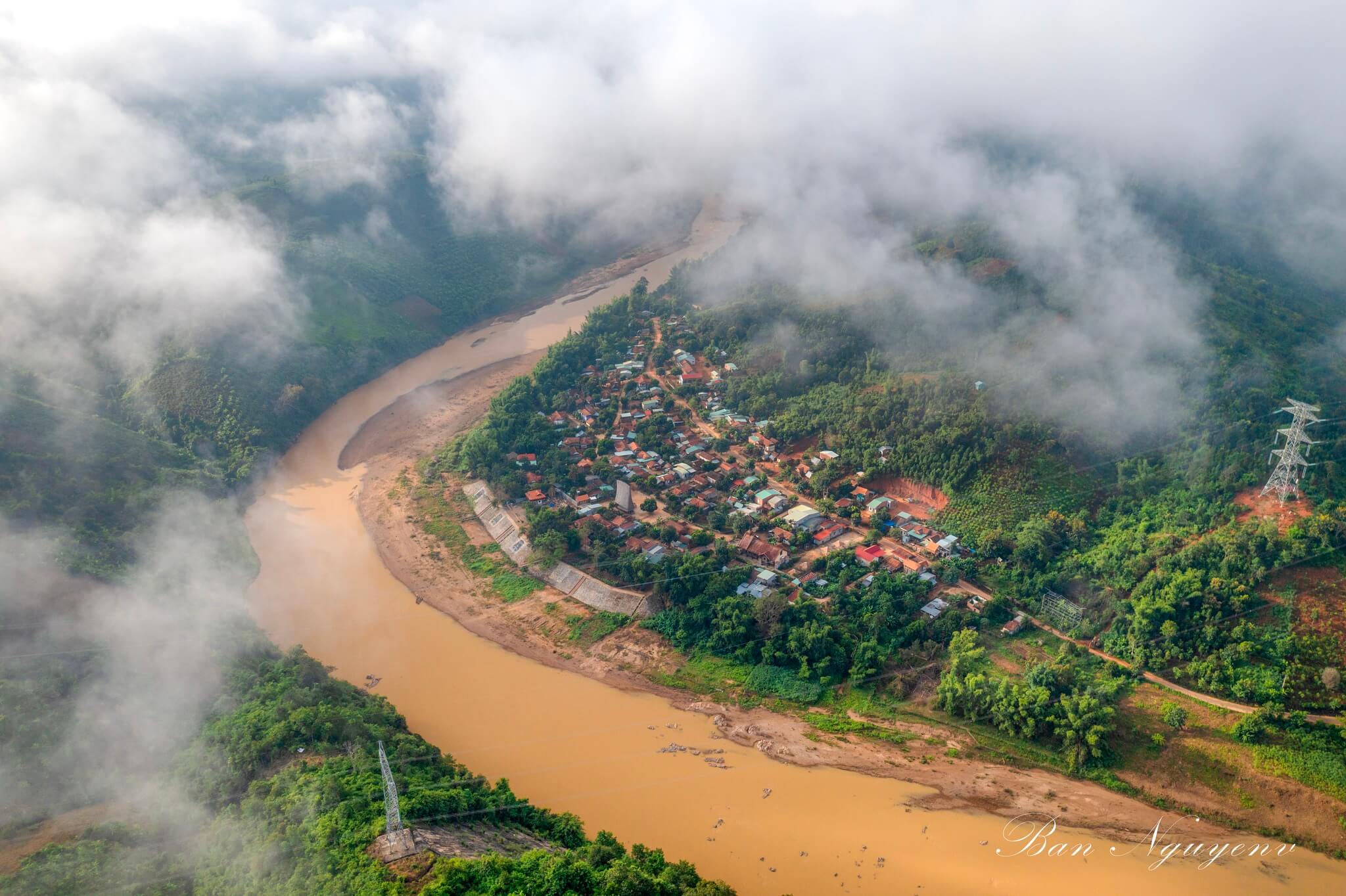 中央高原地域に属する土地であるコントゥムは、確かに多文化の場所でもあります。