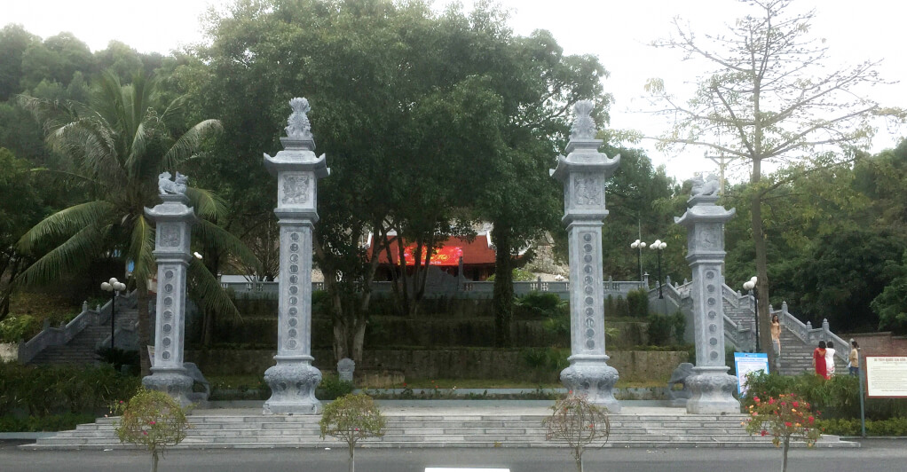 레 찬 사원(안비엔 사원)