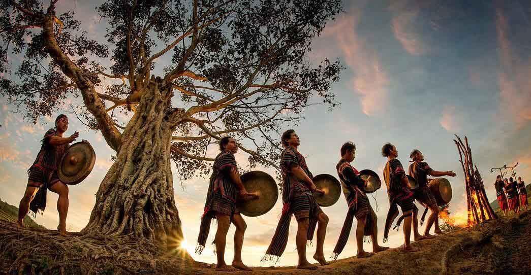 Dalat gong cultural exchange