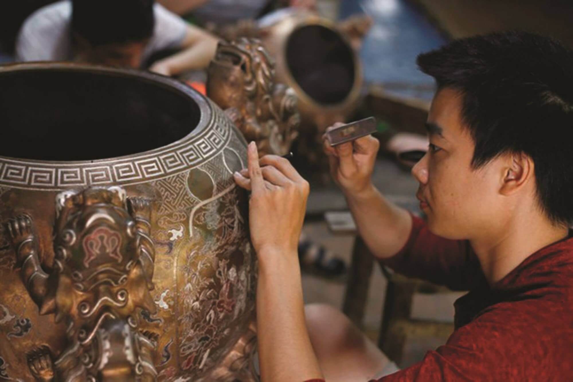 Phuoc Kieu bronze casting village - Breath of history and quintessence of craftsmanship