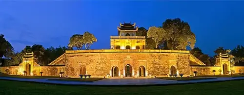 Ngày 1 - SB NỘI BÀI – HÀ NỘI 02 bữa ăn: (Trưa, Chiều)