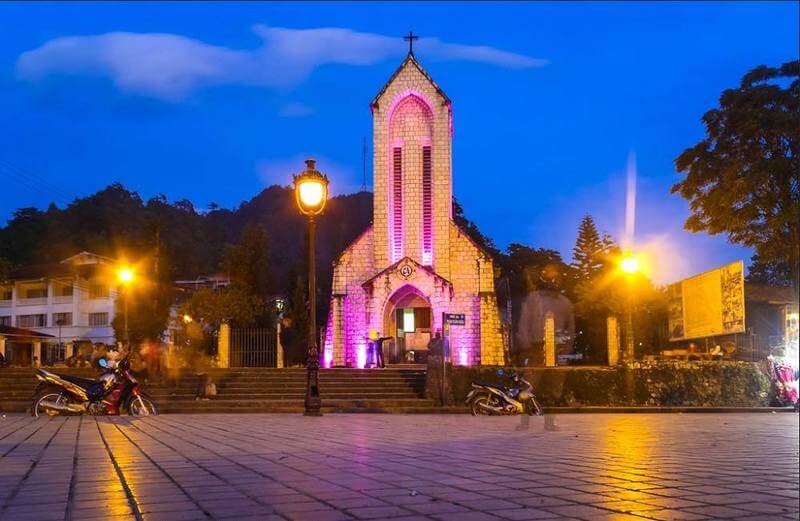 Ngày 1 - TP.HCM – NỘI BÀI – PHỐ NÚI SAPA (Ăn trưa, tối)