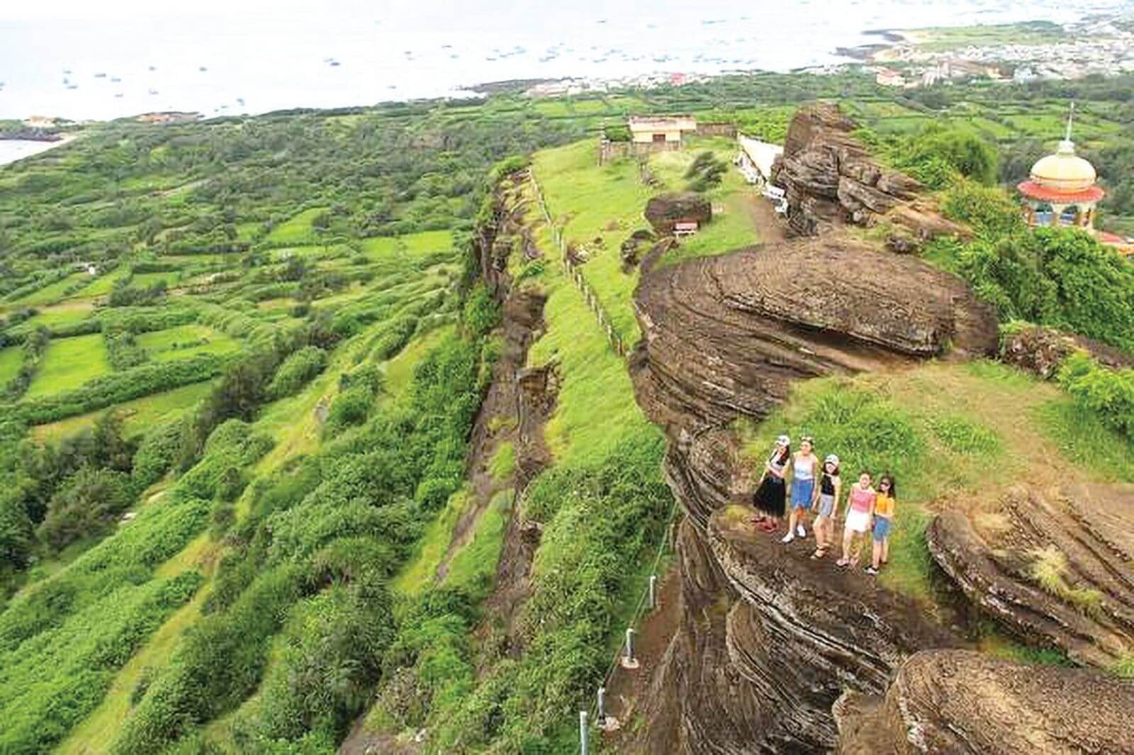 Cao Cat Mountain - Vietnam's "Grand Canyon", amazing virtual living coordinates that should not be missed