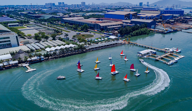 붕따우 마리나 부두