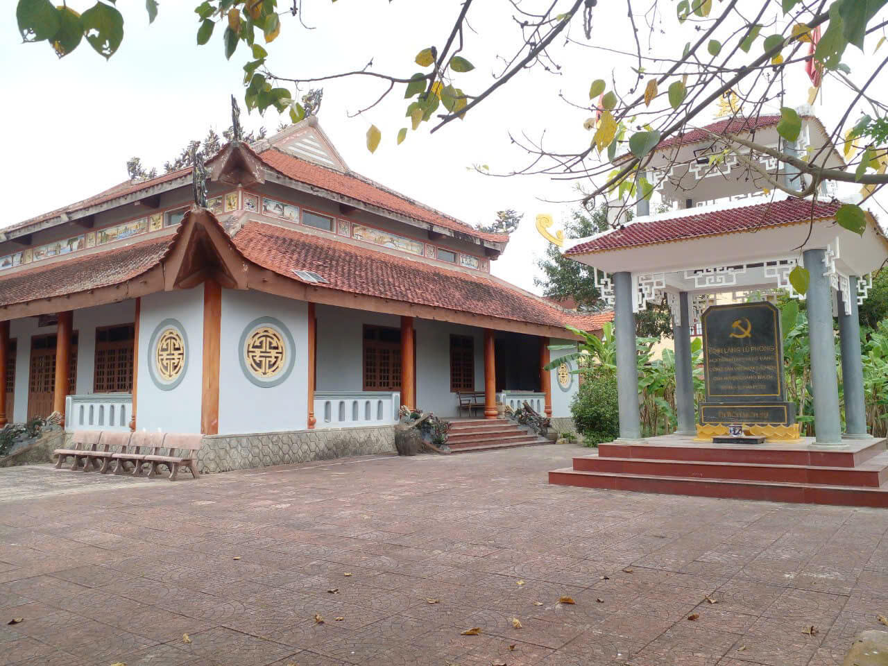 Đình làng Lũ Phong