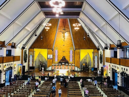 Tac Say Cathedral은 유망한 목적지입니다.