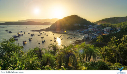 Bình minh trên vịnh Xuân Đài