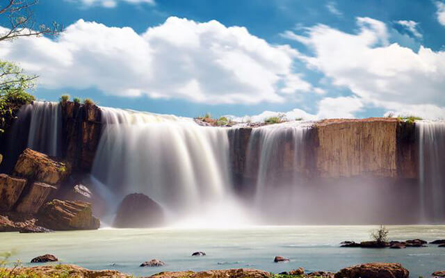 ドレーサップ滝は中央高地で最も雄大です