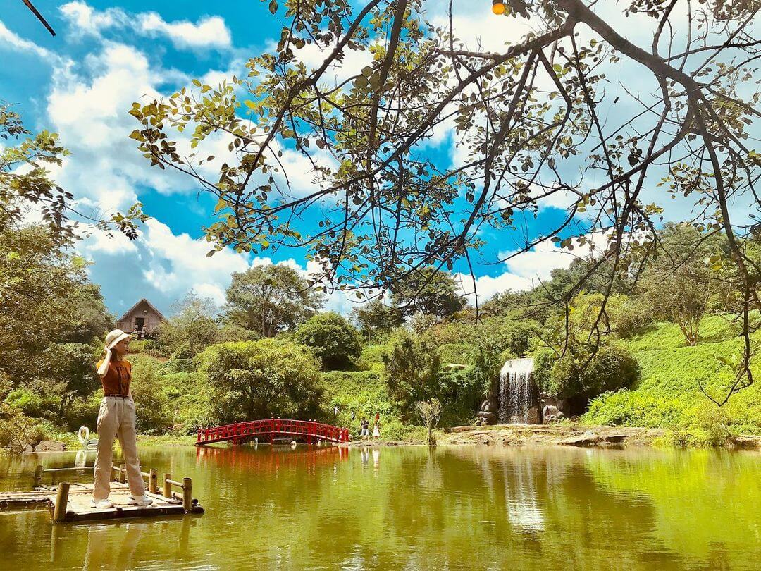 コタム観光エリアを上から見下ろすと、まるで水彩画のように見えます。