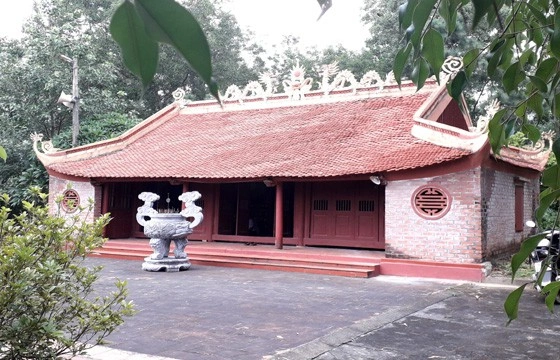 ティエン タイ洞窟 - キィ ドン グエン ヴァン カム寺院