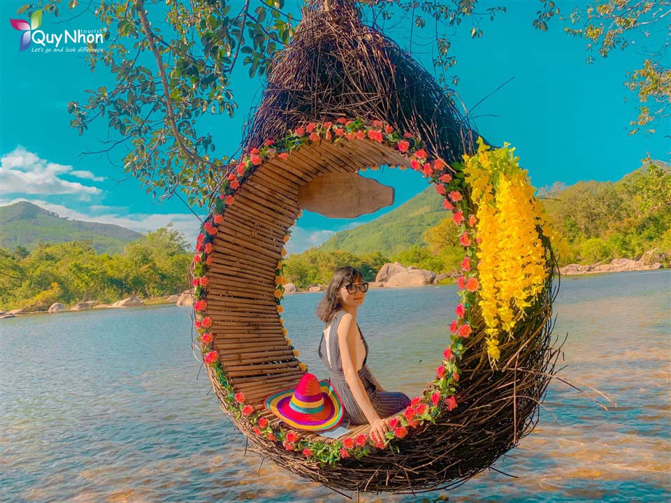 함호는 어느 각도에서 봐도 예뻐요.