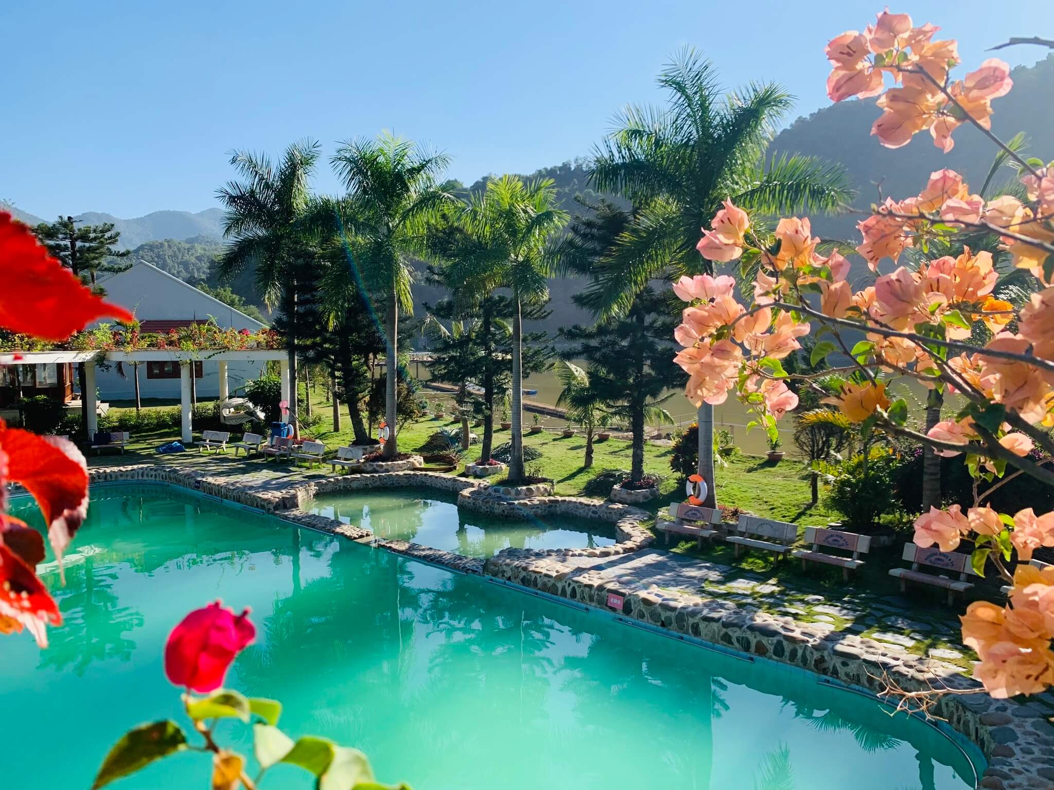 Khu Sinh Thái & Khoáng Nóng U VA