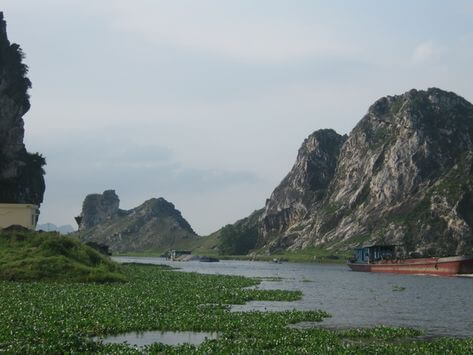 Kem Trongを発見するために旅行する