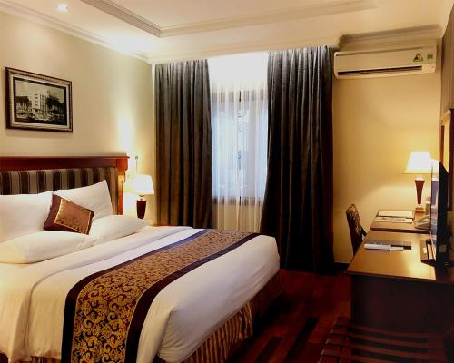 Phòng Deluxe 1 Giường Lớn