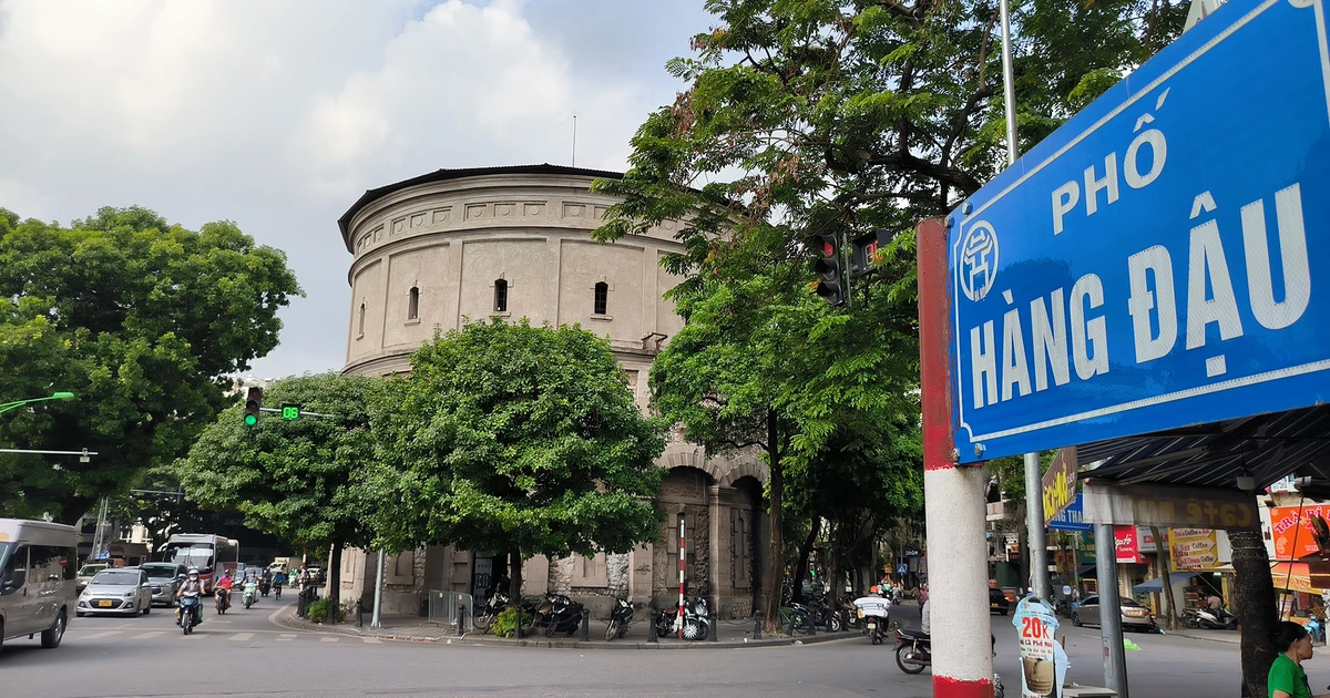 Check-in Tại Bốt Hàng Đậu: Nơi Lưu Giữ Ký Ức Thời Gian