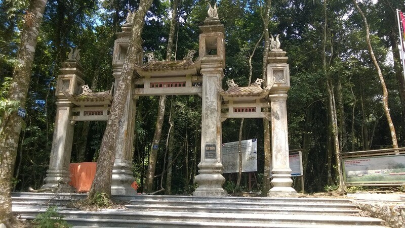 Đền Thượng Ba Vì: Dấu Ấn Văn Hóa Cổ Kính Giữa Lòng Ba Vì