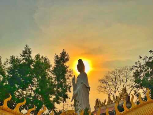 チャウ トイ パゴダの夕日