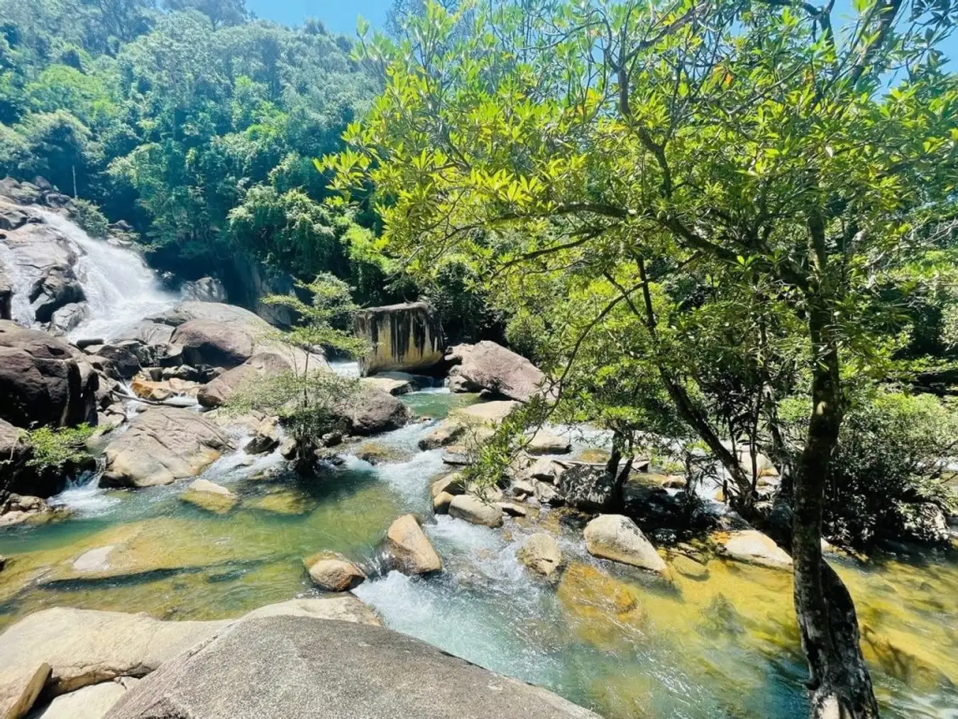 Khu du lịch Thác Bà Tánh Linh
